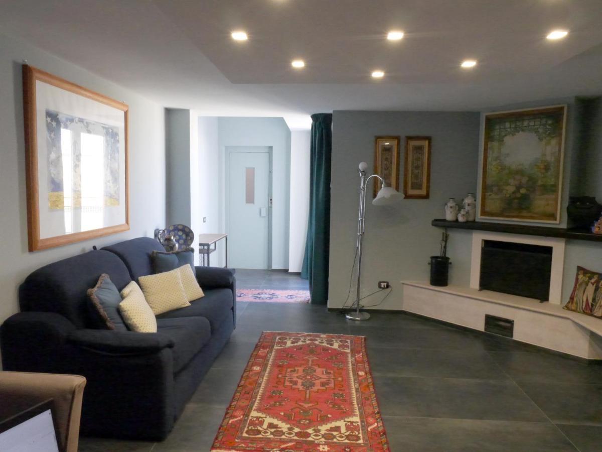 Suite Minerva โปลีญาโนอามาเร ภายนอก รูปภาพ